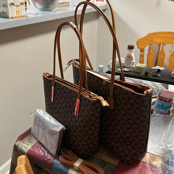 Purses - Picture 1 of 2